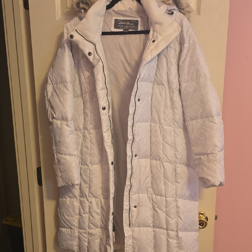 Eddie Bauer Women's White Puffer Coat with Faux Fur Hood‎